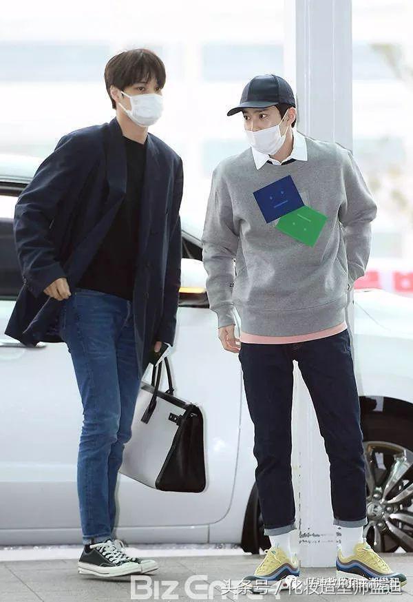 金俊勉，朴灿烈，都暻秀机场*服私**，活动*服私**搭配