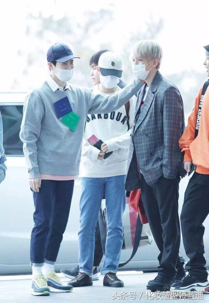 金俊勉，朴灿烈，都暻秀机场*服私**，活动*服私**搭配