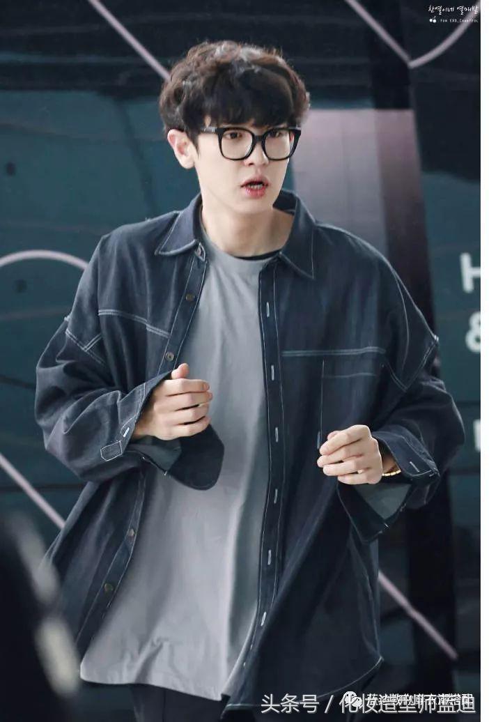 金俊勉，朴灿烈，都暻秀机场*服私**，活动*服私**搭配