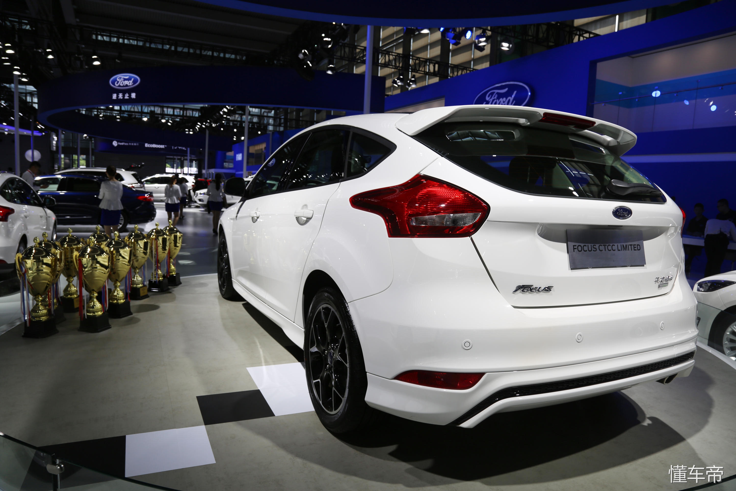 别克威朗gs2023款体验,别克威朗和ix25