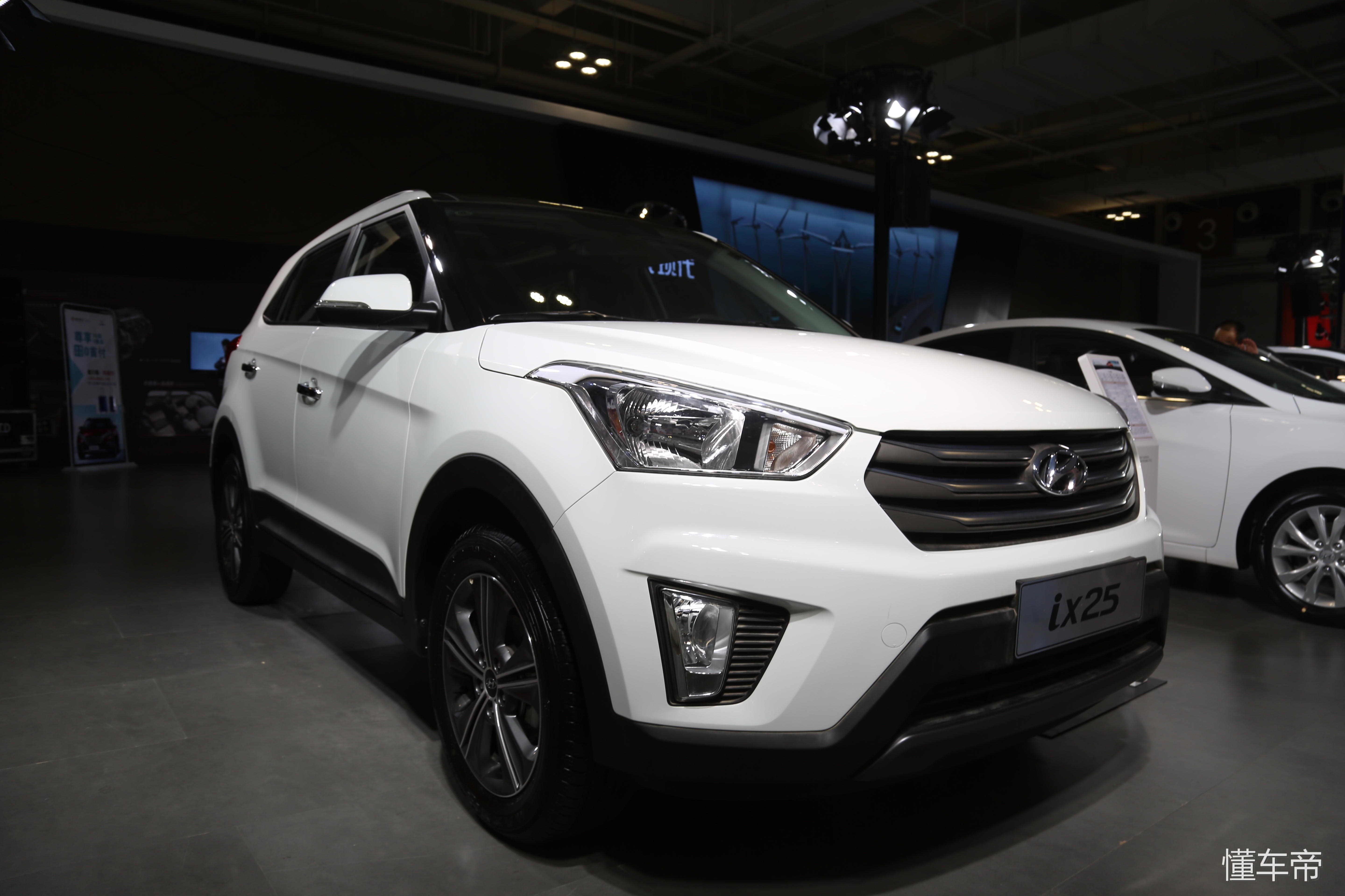 别克威朗gs2023款体验,别克威朗和ix25