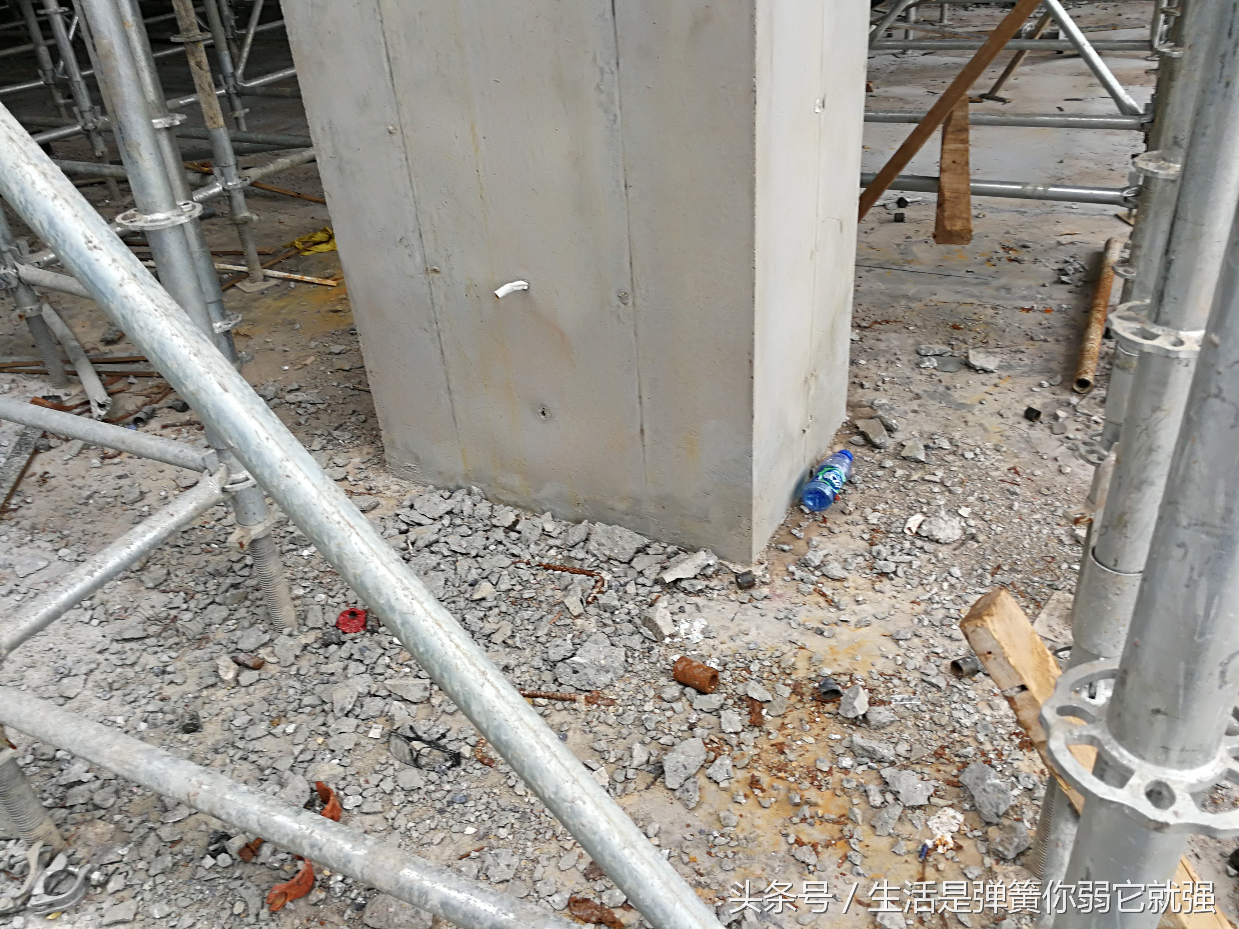 混凝土表面缺陷的处理方案,浅析现浇混凝土外观缺陷