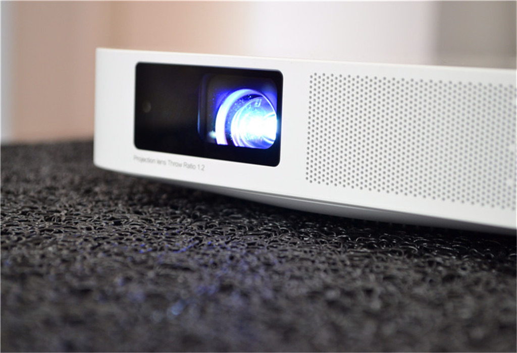 极米无屏电视z4,极米投影电视z6