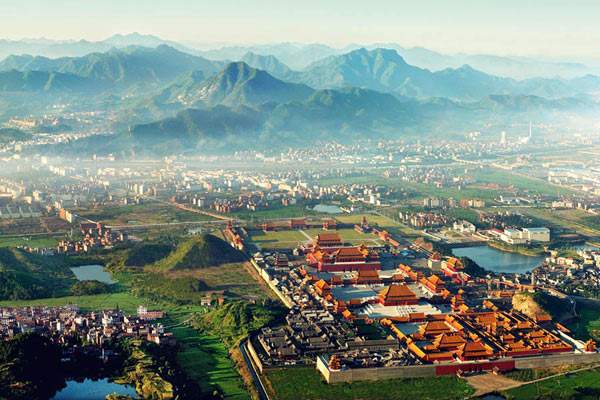 横店江南第一镇,横店被誉为江南第一镇