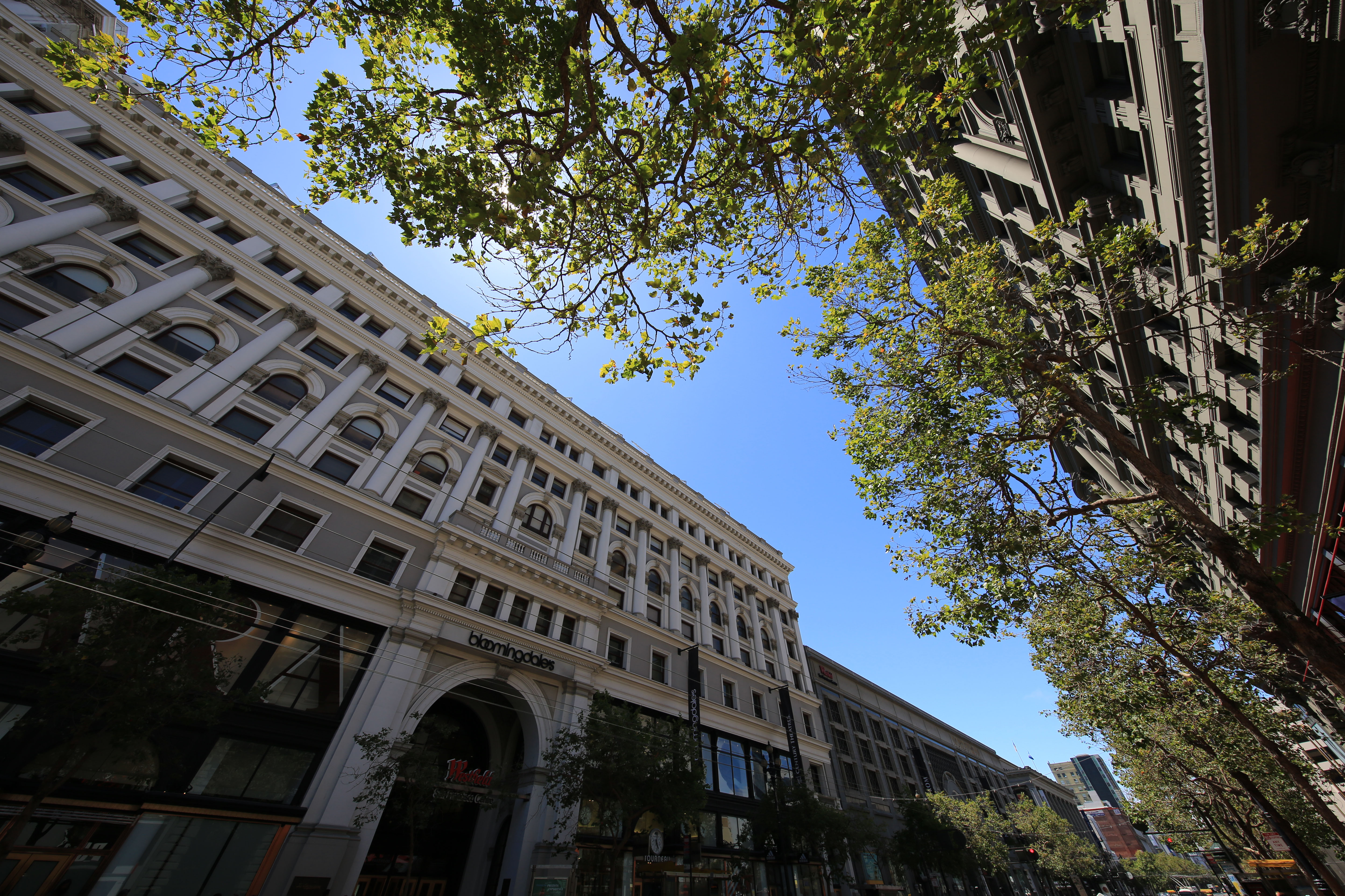 佳能镜头最好的,佳能最长焦镜头推荐