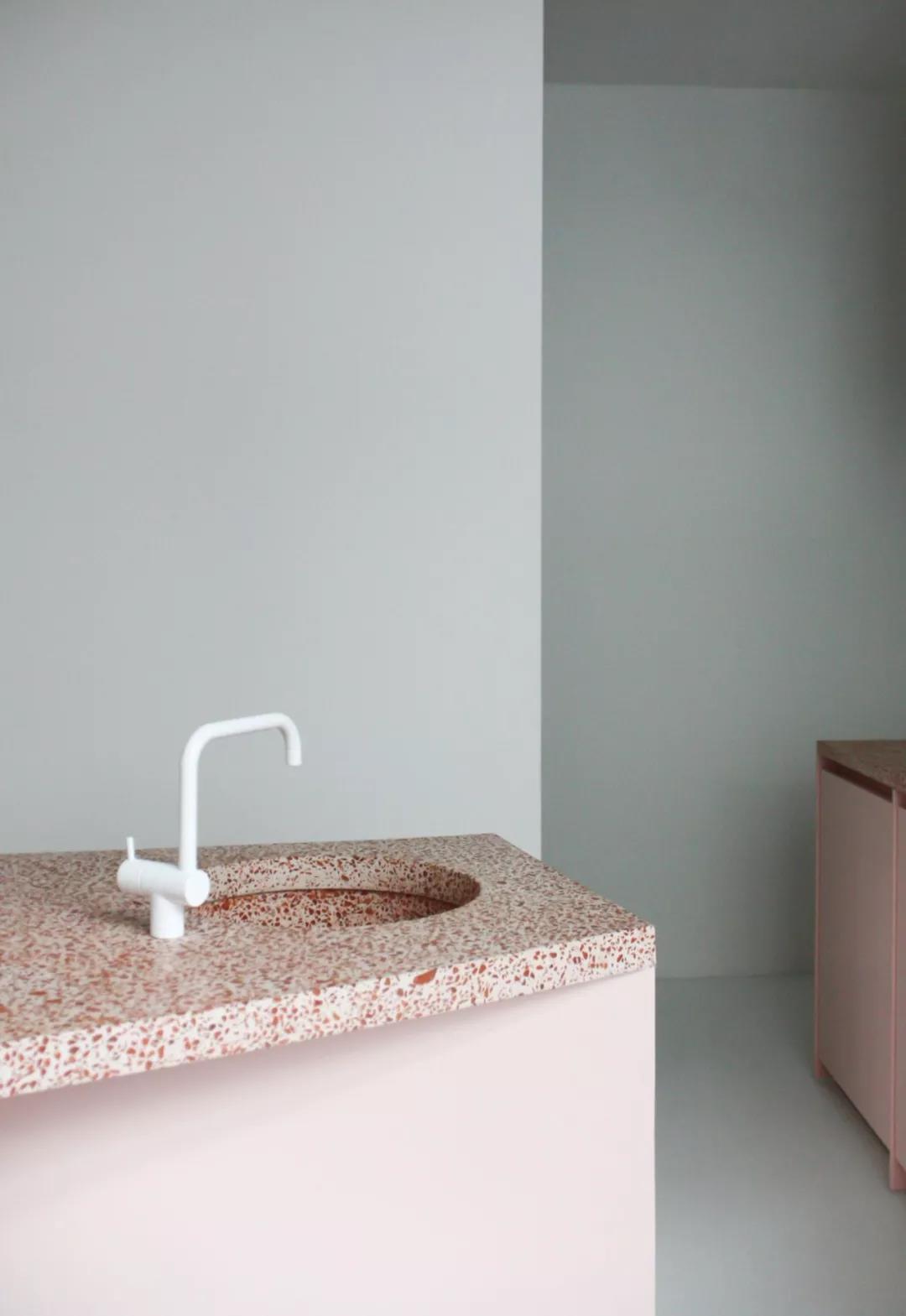 水磨石地面变色,水磨石地面发黄如何处理