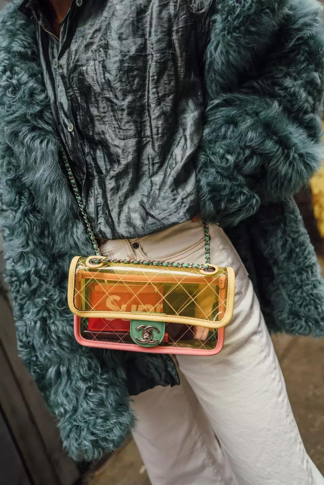 惨剧|买了个6000元的PVC包，被海关当塑料袋扔了，扔了……