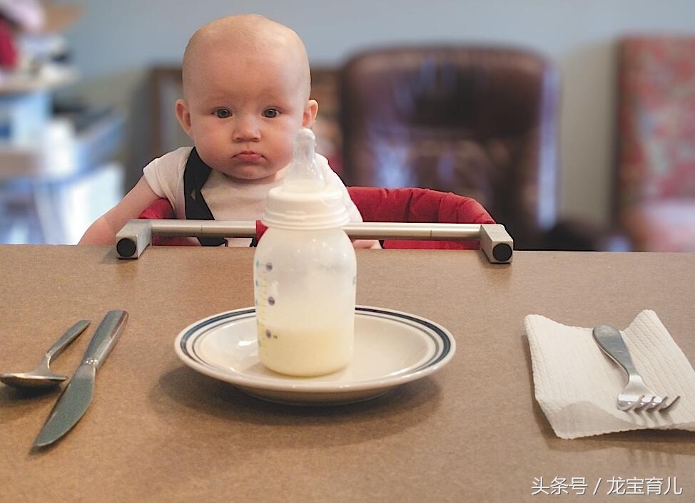 快过期的奶粉好不好,给孩子买快过期奶粉