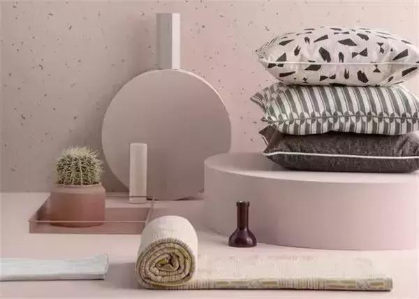 女人衣柜里不能少哪些衣服,女生衣柜里一定要有的几款衬衫