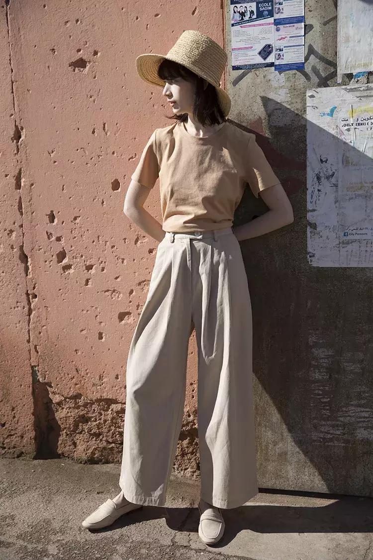 女人衣柜里不能少哪些衣服,女生衣柜里一定要有的几款衬衫