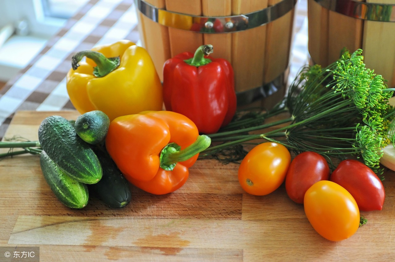 便便沾上马桶冲不干净怎么办,大便都粘在马桶上怎么回事