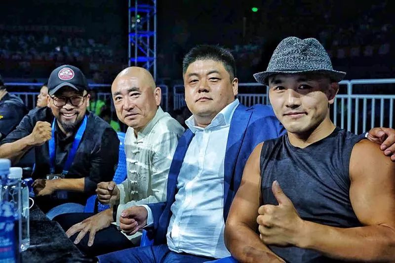 坚持到底、剩者为王---专访武林风英语MC、星空健身创始人李勇