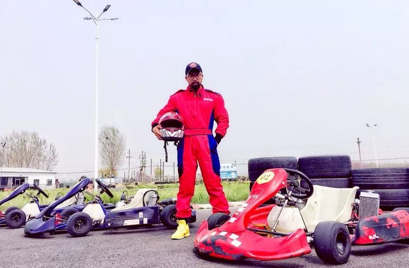 坚持到底、剩者为王---专访武林风英语MC、星空健身创始人李勇