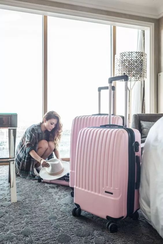 旅行必备旅行箱,旅游行李箱应该都要有什么