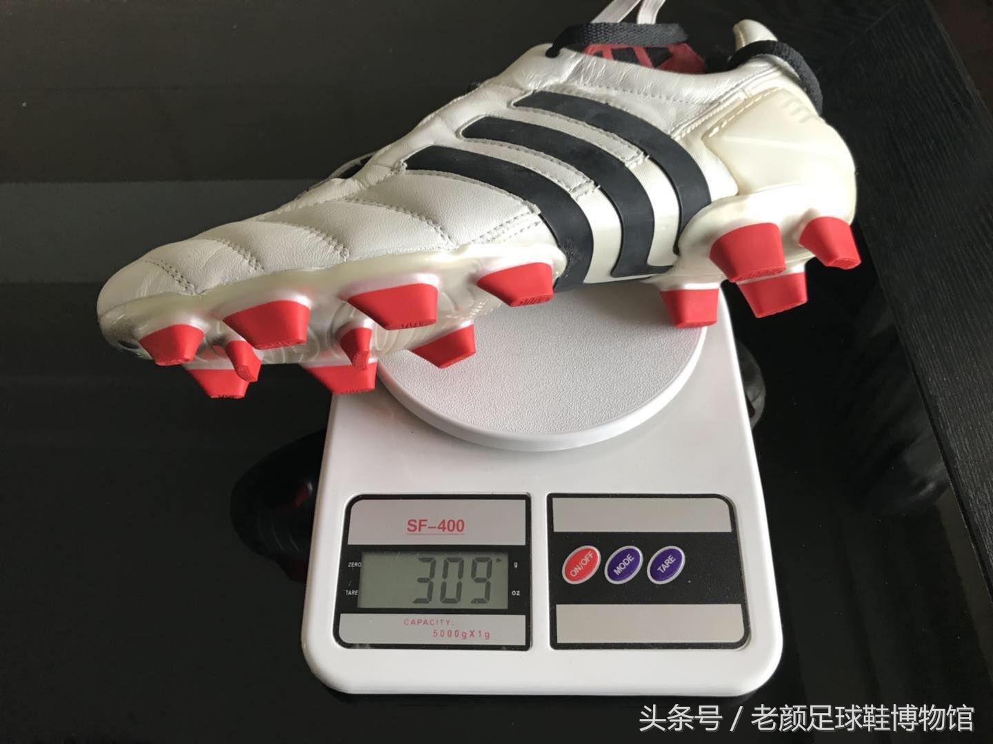 2002年的阿迪达斯鞋银色,阿迪达斯足球鞋哪一代最经典