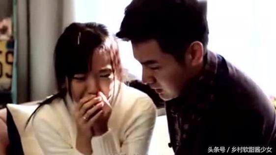 月科宝宝没日没夜哭闹不停，医生怒怼宝爸，宝爸低头不语无地自容