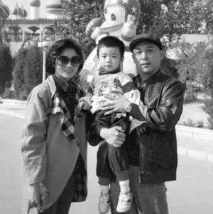 裘继戎被打事件,裘继戎被打耳光