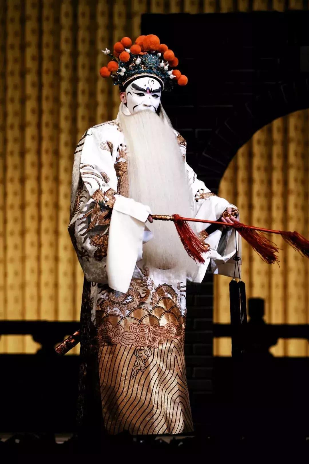 裘继戎被打事件,裘继戎被打耳光