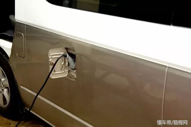 可以升顶有帐篷的b型房车,升顶式房车b型房车