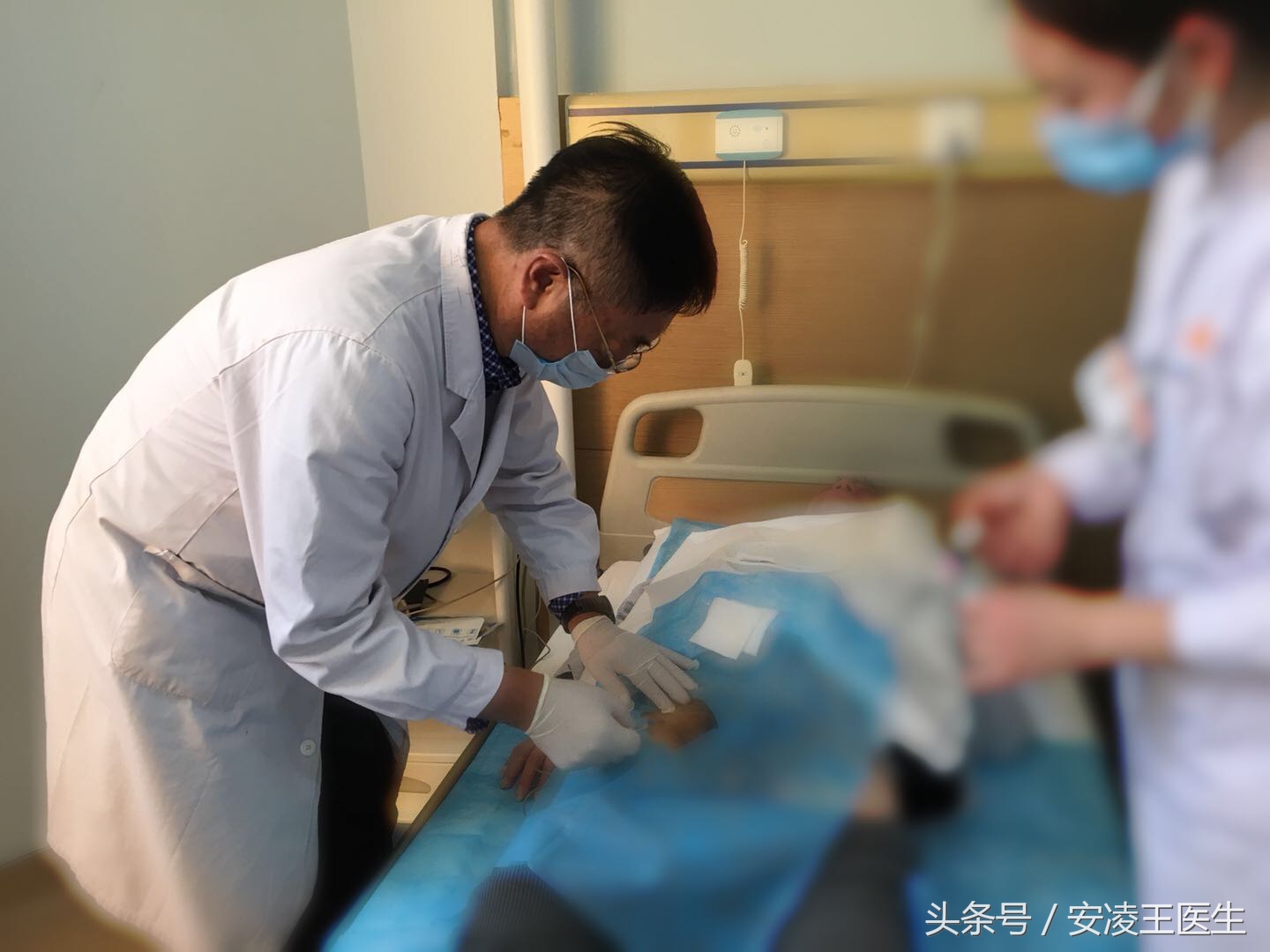 腿发沉发凉怎么办,脚发凉腿发沉要不要治