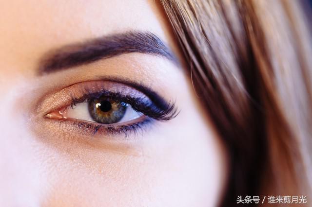 脂肪粒与汗管瘤怎样区分,分辨扁平疣汗管瘤和脂肪粒