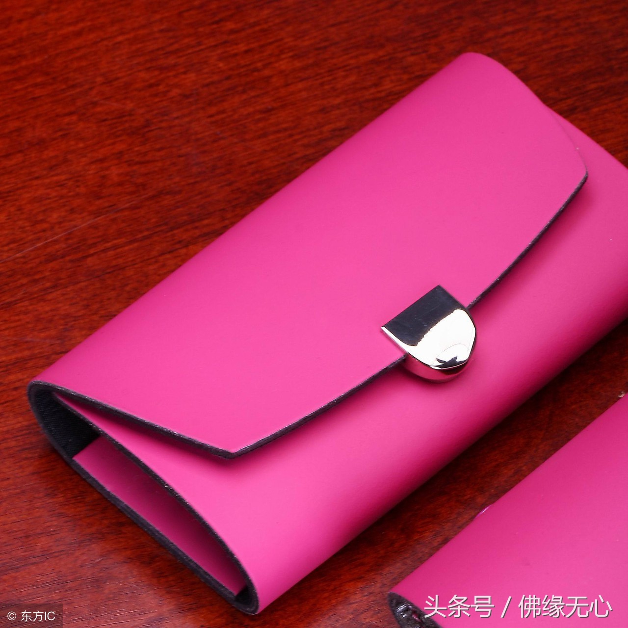 用什么颜色钱包最招财,什么钱包招财最快最好