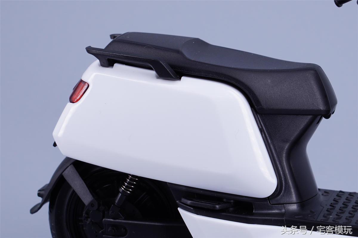 小牛电动车n1s动力版多少ah,76v100a小牛n1s尺寸