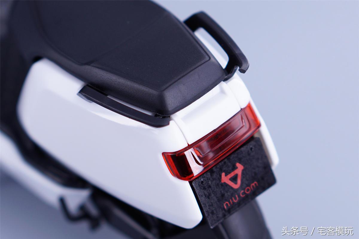 小牛电动车n1s动力版多少ah,76v100a小牛n1s尺寸