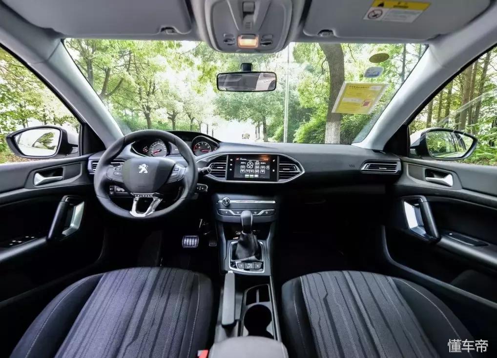 最好玩法系车全面停产,1.2T+6AT,4S店清货价出售,抄底就是现在