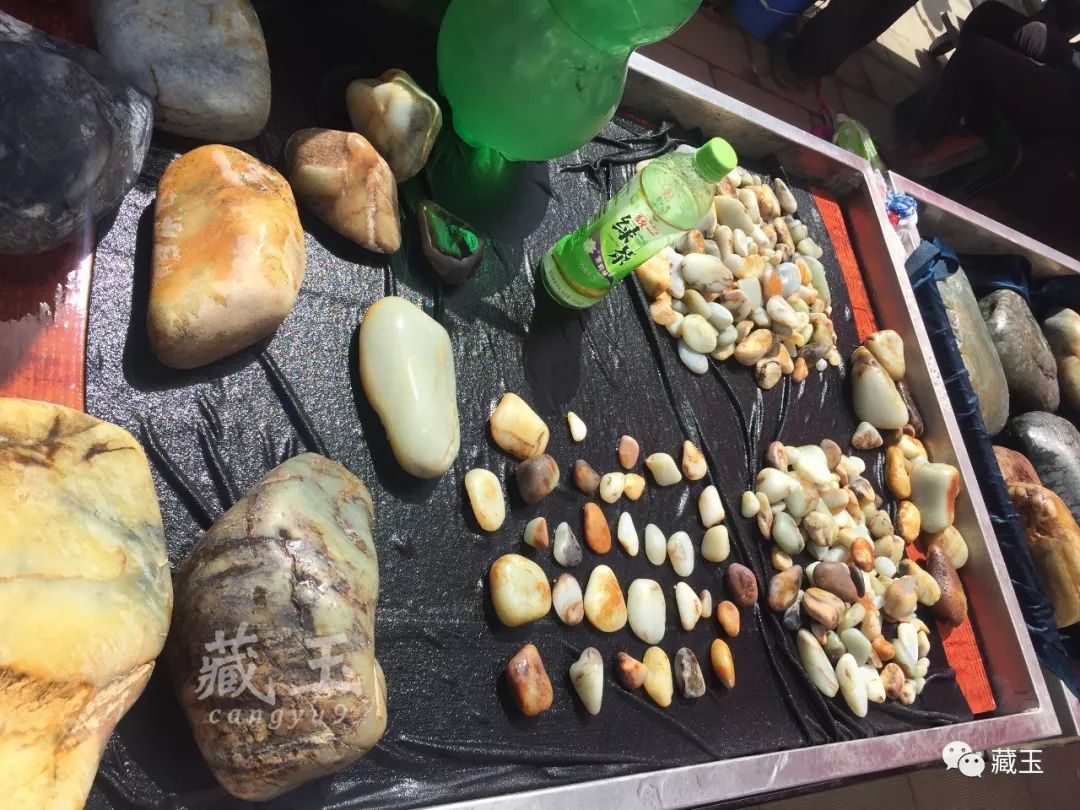 和田市籽料巴扎在哪里,和田巴扎上的大籽料