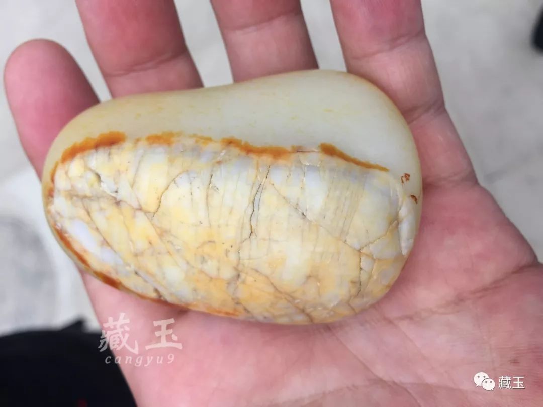 和田市籽料巴扎在哪里,和田巴扎上的大籽料