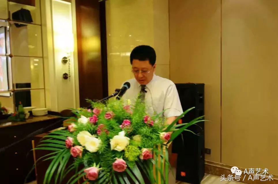 不一样的迷彩不一样的青春,当青春遇上迷彩女兵文案