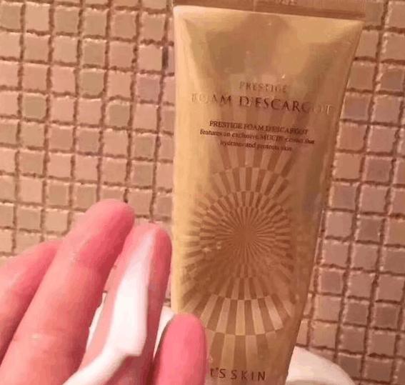 一款好用的洗面奶分享给大家,洗面奶这么多款哪一款比较实用