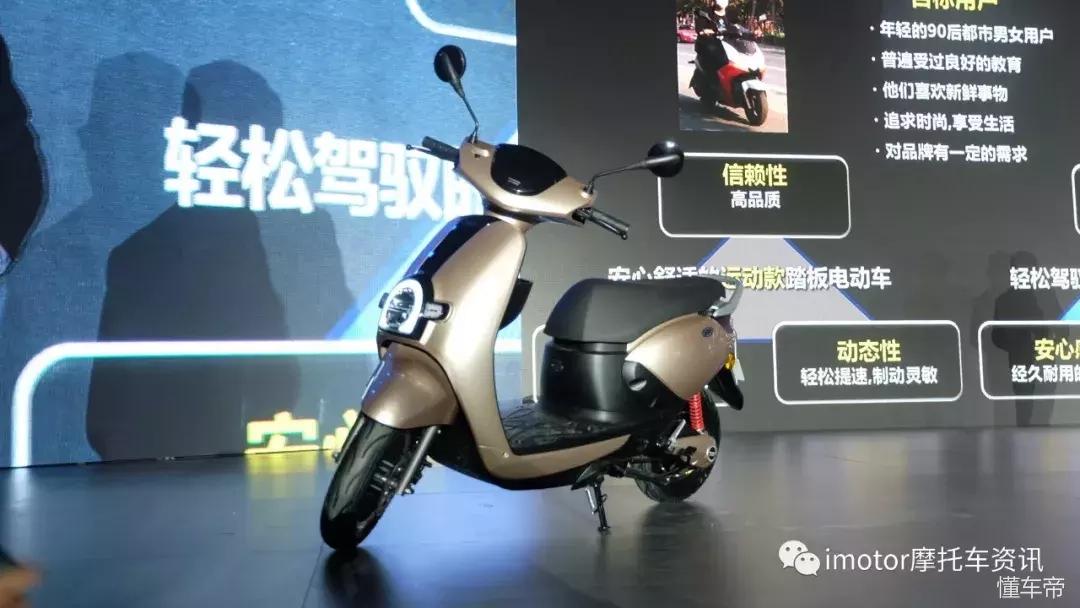 当电动车也能趴赛、摩旅，你会爱上它吗？