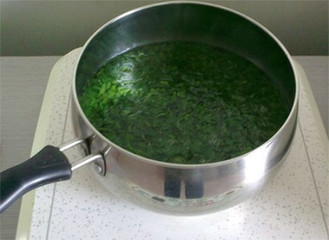 艾草是一种去除恶露的神器，孕妇都应该知道