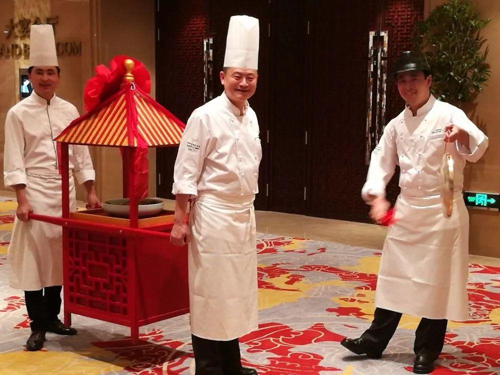 全中国厨师行业在哪好发展,厨师行业的三大不解之谜