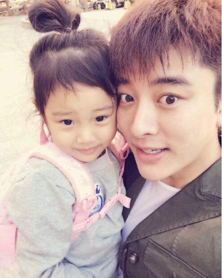 宝贝过于依赖妈妈怎么办,宝宝对妈妈亲子关系丧失的表现