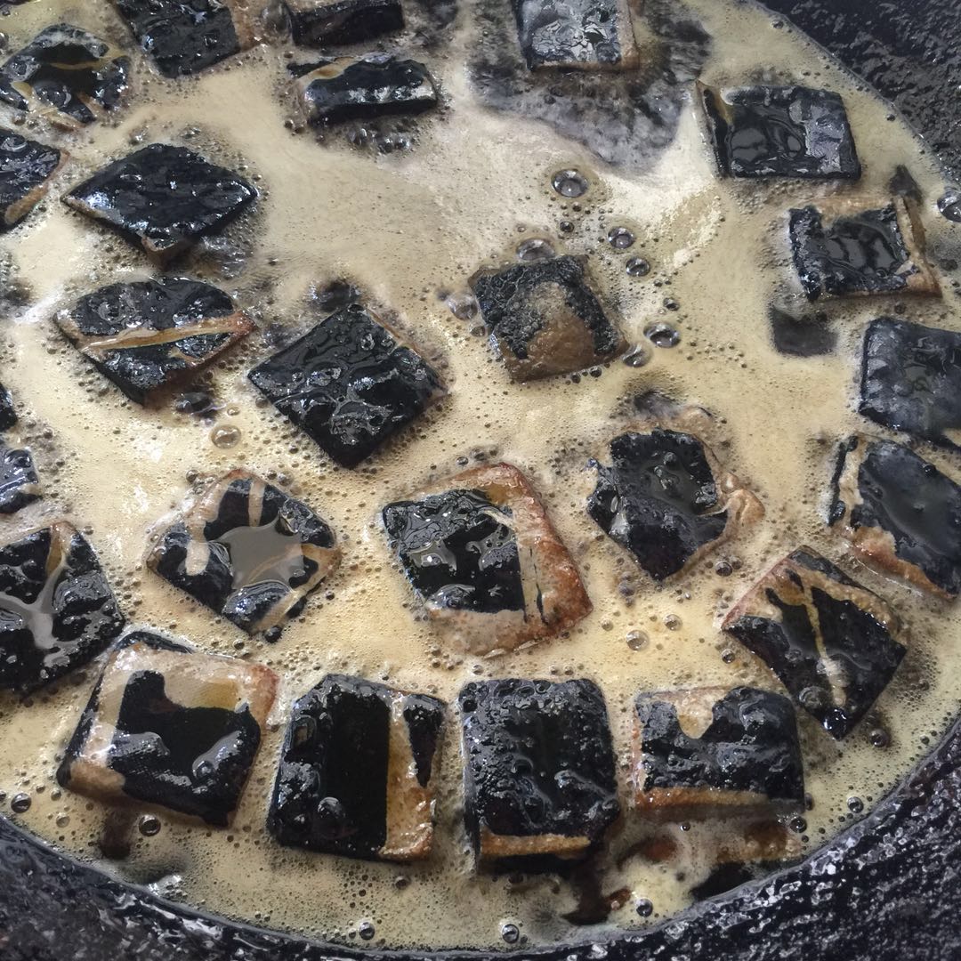 长沙知名小吃罗记臭豆腐的汤汁做法，这是罗记能胜人一筹的秘密