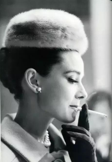 关于烟的仪式感,送老公烟怎么有仪式感