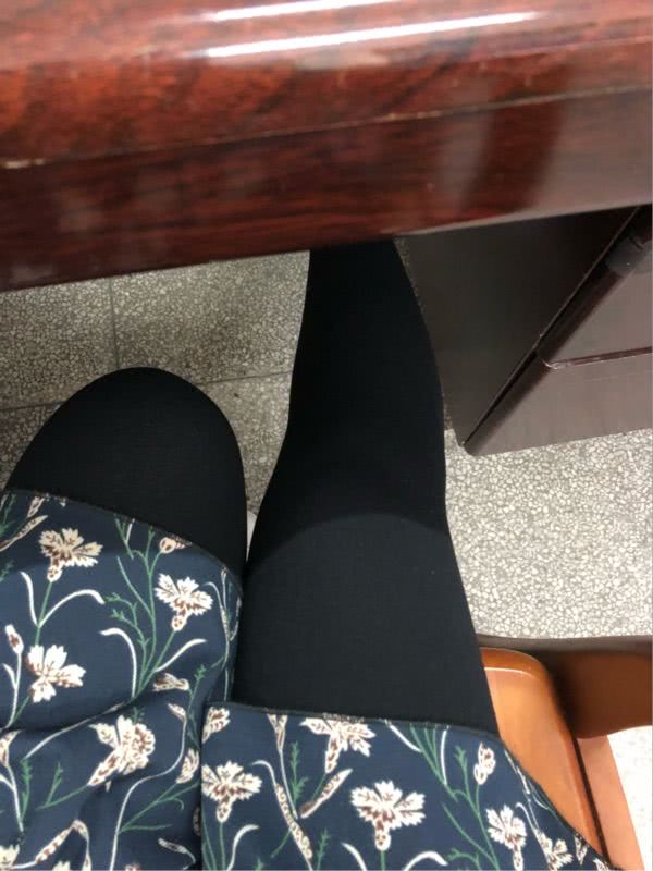 小姐姐腿部最好的装饰品——日本*袜丝**入门