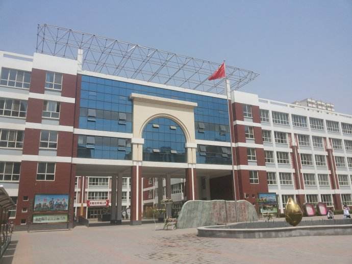 在保定想上一个好的小学,家长都想让孩子上的八大学校