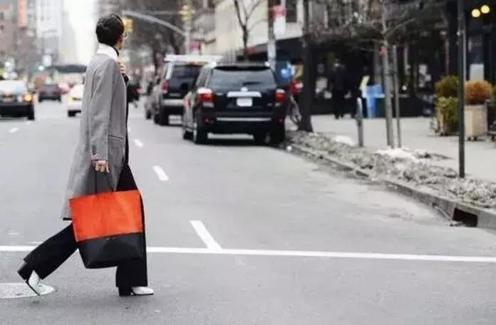 第一只奢侈品包推荐,值得入手的千元大牌包包