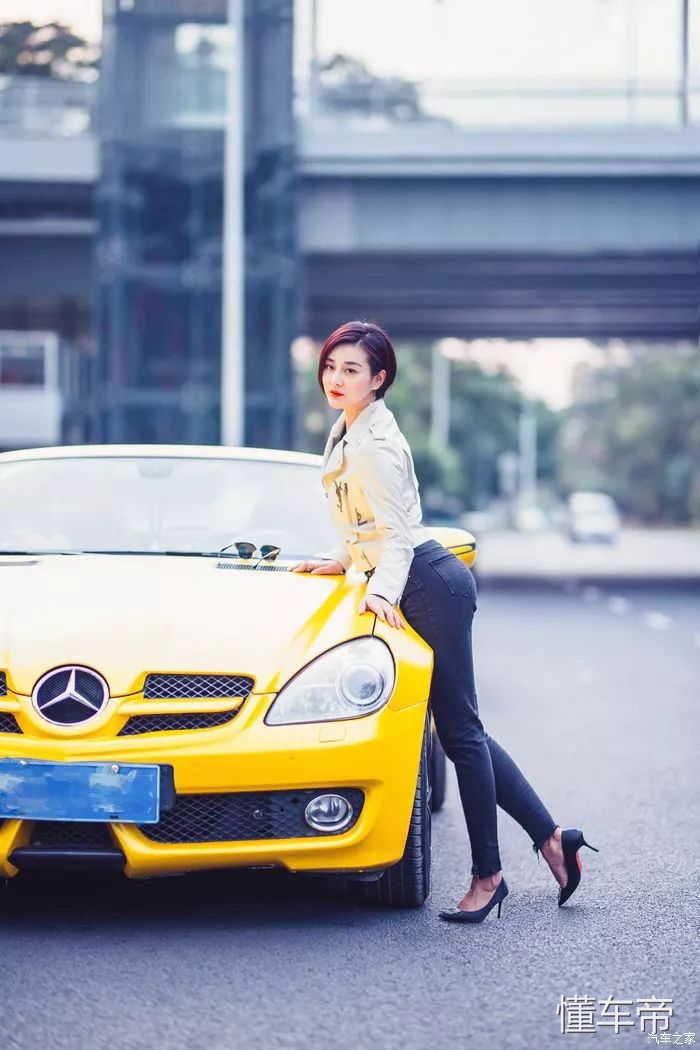 奔驰slk200硬顶敞篷哪个颜色好看,奔驰slk200敞篷版值得买吗