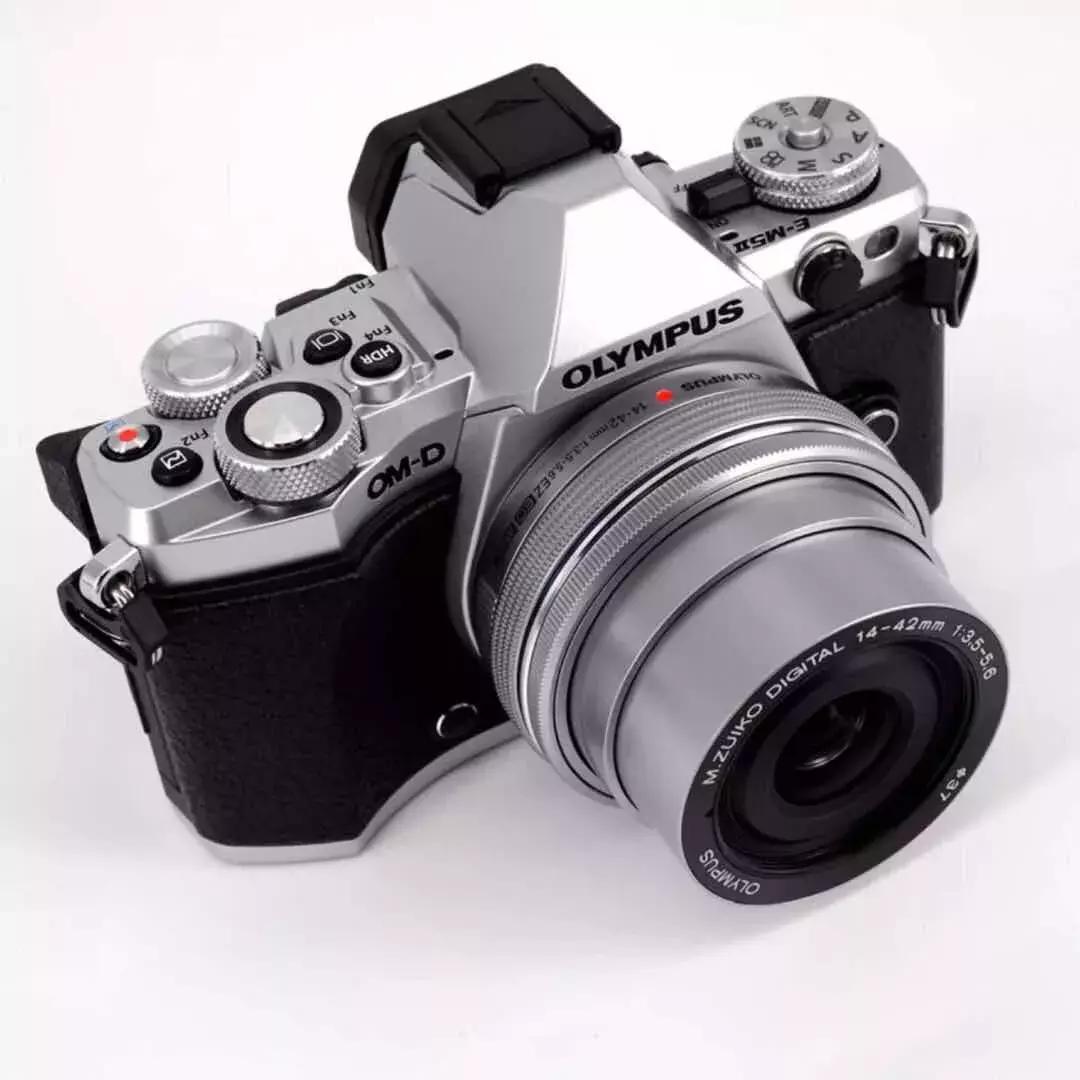 入门买多少钱的微单合适 (如何挑选一款性价比高的微单)