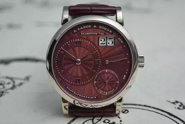 爱表人士特点,爱表人士的首选