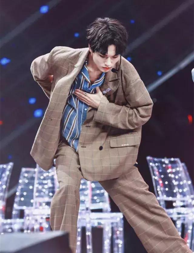 爱表人士特点,爱表人士的首选