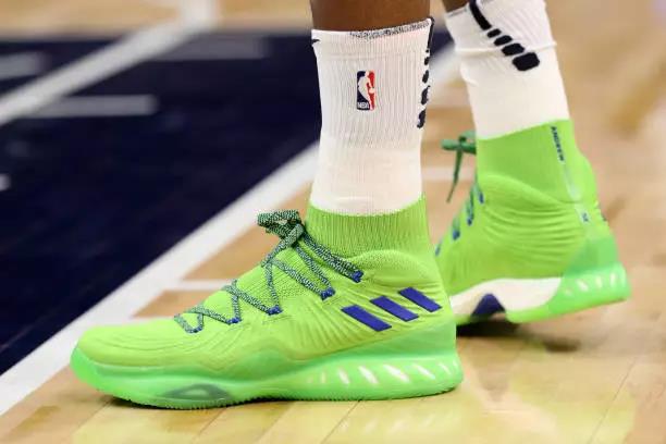 今日nba球鞋汇总,本赛季nba球鞋盘点