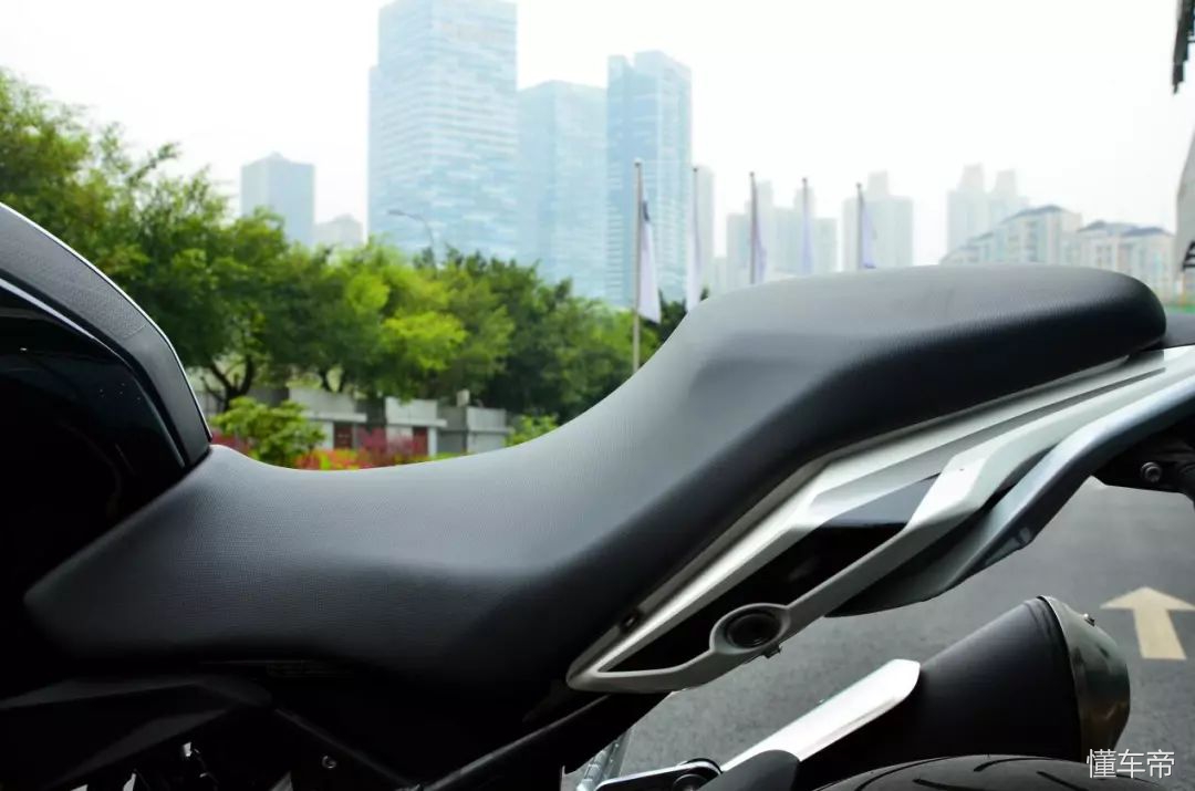 宝马摩托车入门款g310r参数表,宝马入门摩托车g310s