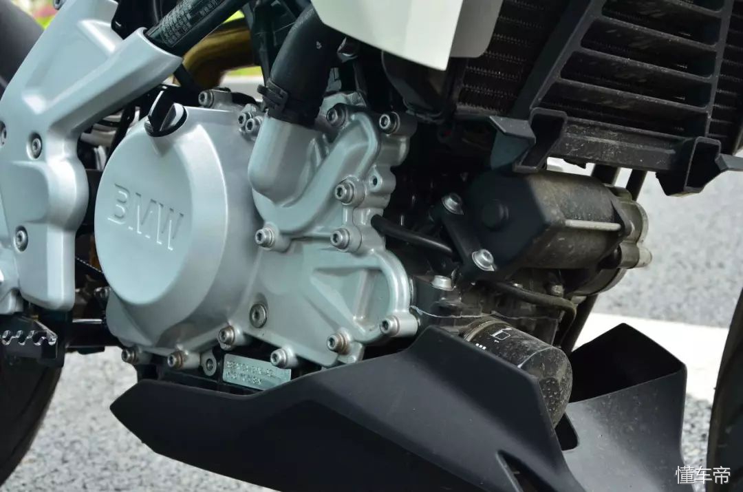 宝马摩托车入门款g310r参数表,宝马入门摩托车g310s