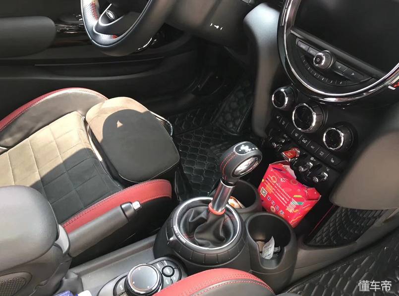 宝马miniJCW六门版试驾,宝马minijcw高速测试500匹